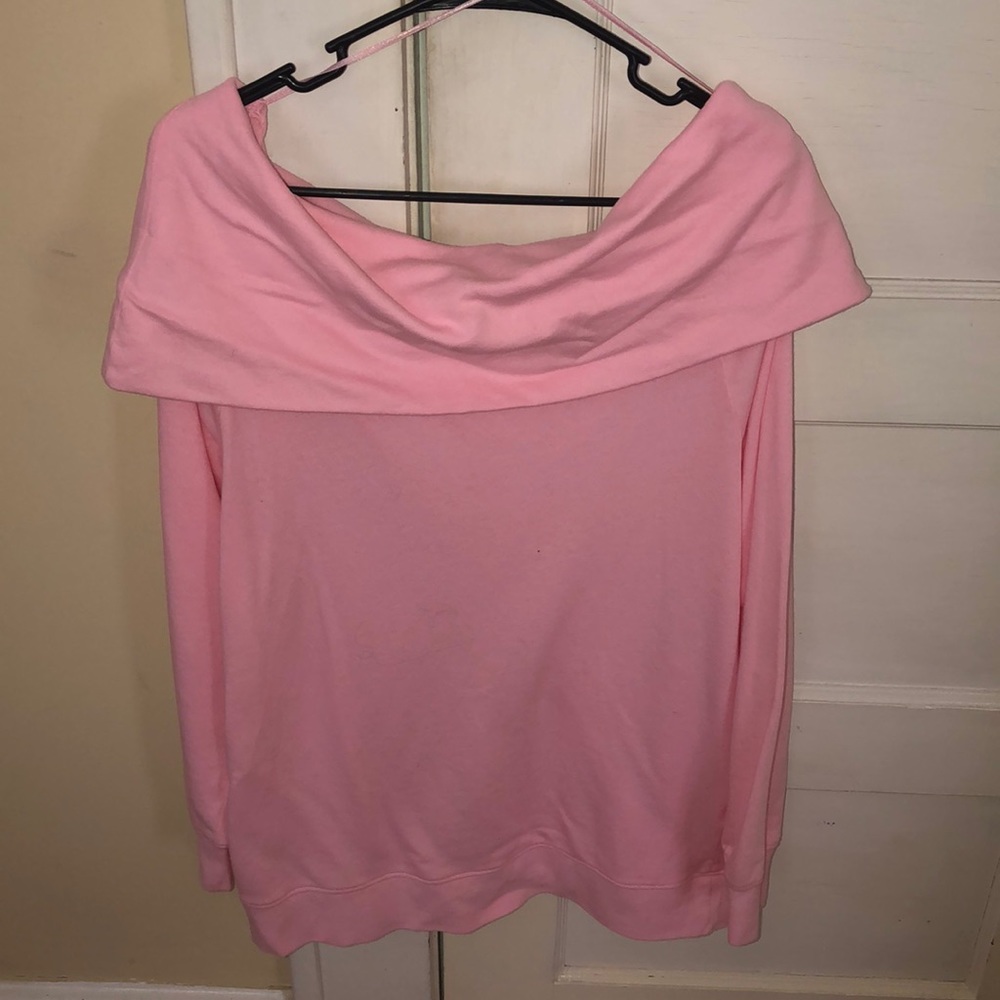 Off the shoulder long sleeve